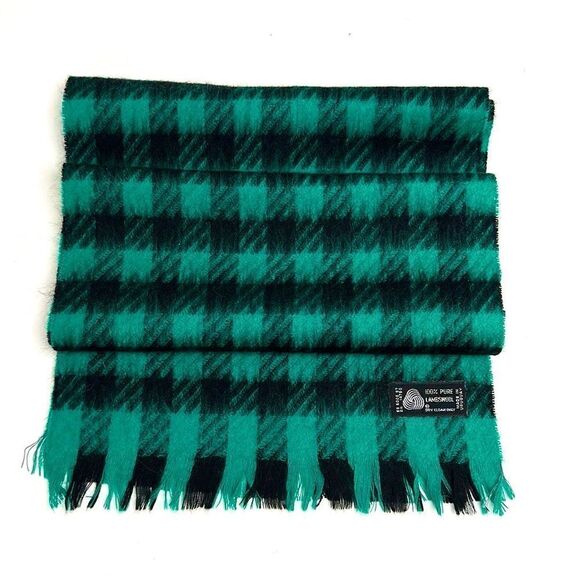 NWOT 100% Pure Lambswool Black Green Plaid Scarf made in Uruguay - Picture 3 of 8